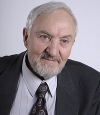 Белькович Всеволод Михайлович (Трункатов Тур) (1935-2016) - учёный-биолог, писатель.