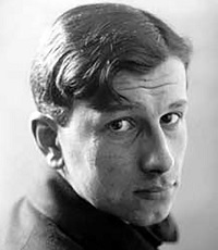 Эрдман Николай Робертович (1900-1970) - драматург, сценарист, поэт.