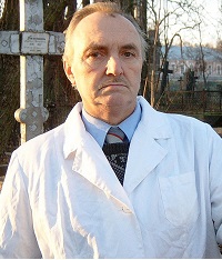 Попов Евгений Борисович (р.1948) - биолог, популяризатор науки.