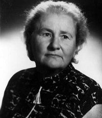 Эргле Зента Эрнестовна (1920-1998) - латышская писательница.