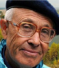 Екимов Борис Петрович (р.1938) - писатель, публицист.