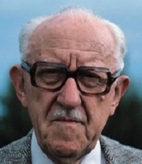 Лакснесс (Гвюдйоунссон) Халлдор Кильян (1902-1998) - исландский писатель.