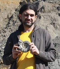 Нелихов Антон Евгеньевич (р.1979) - журналист, историк палеонтологии.
