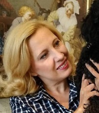 Степанова Елена Анатольевна (р.1974) - поэт, педагог.