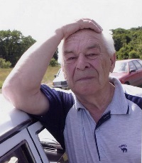 Семаго Леонид Леонидович (1928-2008) - писатель, педагог.