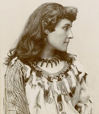 Джонсон Полин Эмили (Текайонваке) (1861-1913) - канадская писательница, актриса.