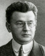 Аверченко Аркадий Тимофеевич (1881-1925) - писатель, юморист, театральный критик.