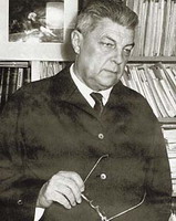 Ефремов Иван Антонович  (1907-1972) - писатель, палеонтолог, геолог.