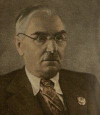 Тренёв Консантин Андреевич (1876-1945) - писатель, драматург.
