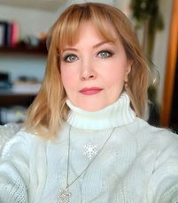 Семибратская Виктория Владимировна - писатель.