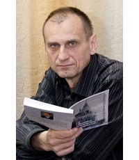 Авдеенко Сергей Иванович (р.1952) - украинский писатель, журналист.