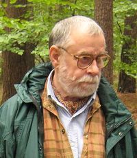 Синявский Пётр Алексеевич (1943-2021) - писатель.